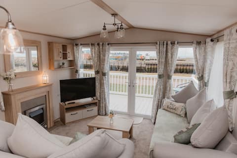 Popular Airbnb listing: Holiday Home at Nairn Lochloy Holiday Park in Nairn