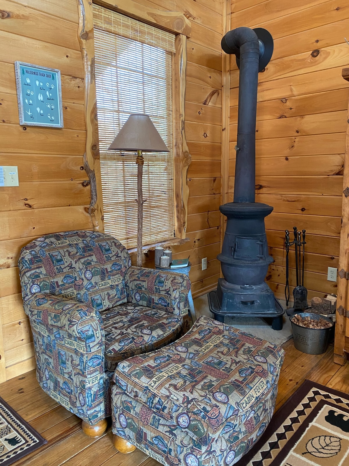 Top performing Airbnb: The Getaway Cabin in Sherwood Shores