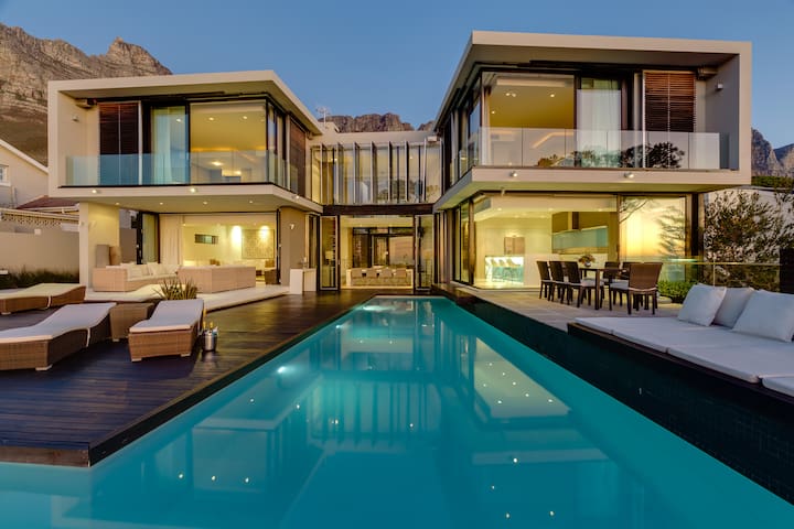 Serenity 18 Ronald Road Camps Bay (Views & Solar)