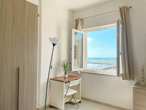 Demetra Seafront Apartment - Parking & Pool