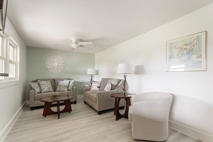 Coral Cottage - Folly Beach