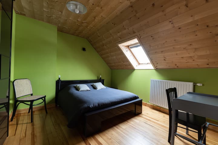 Спалня # 5 - 2 - ри етаж (легло 140)