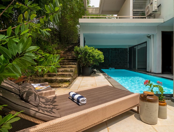 White Villa, Karjat