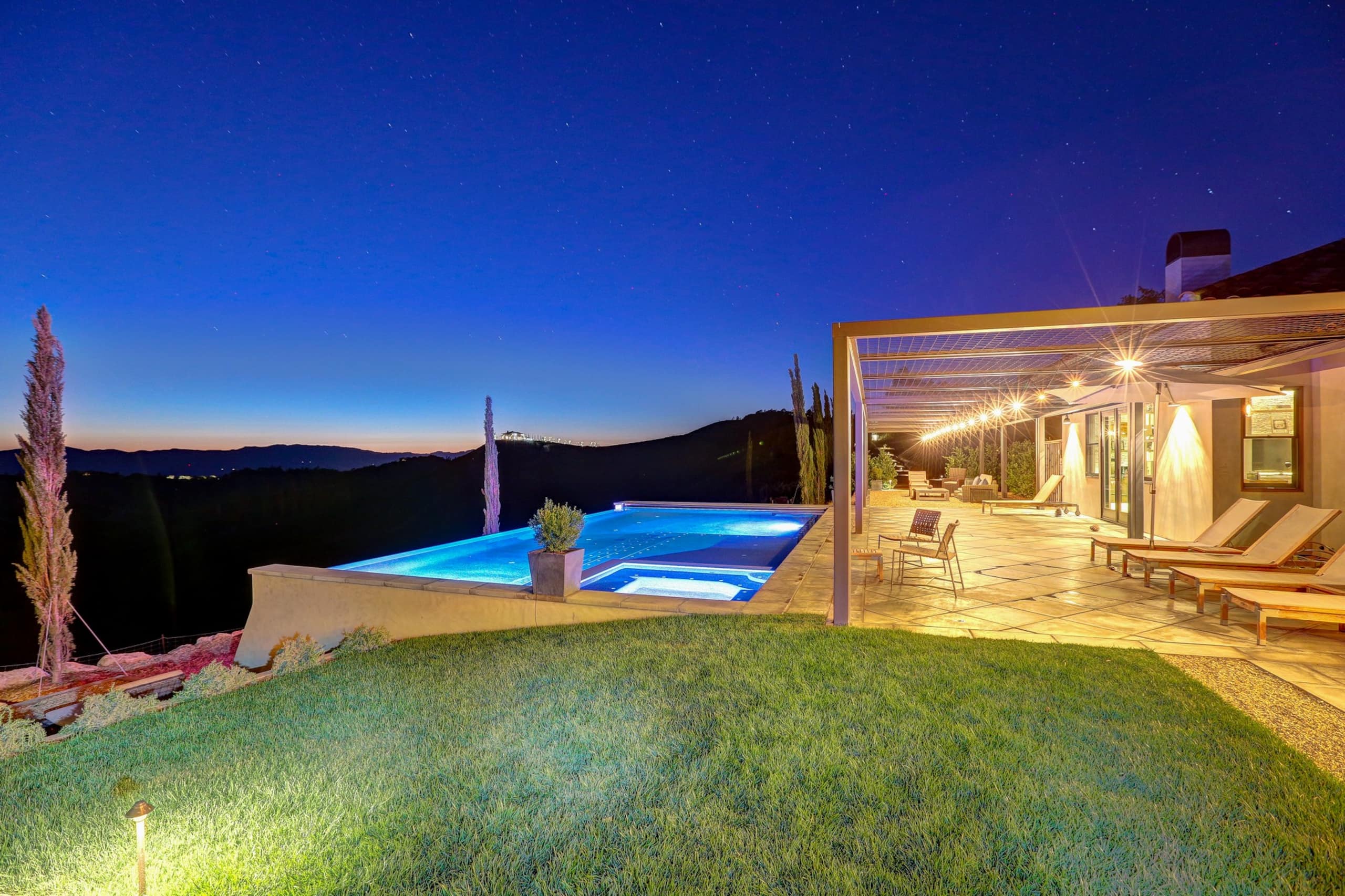 70-Acre Estate with 360 Vineyard Views - Photo 33