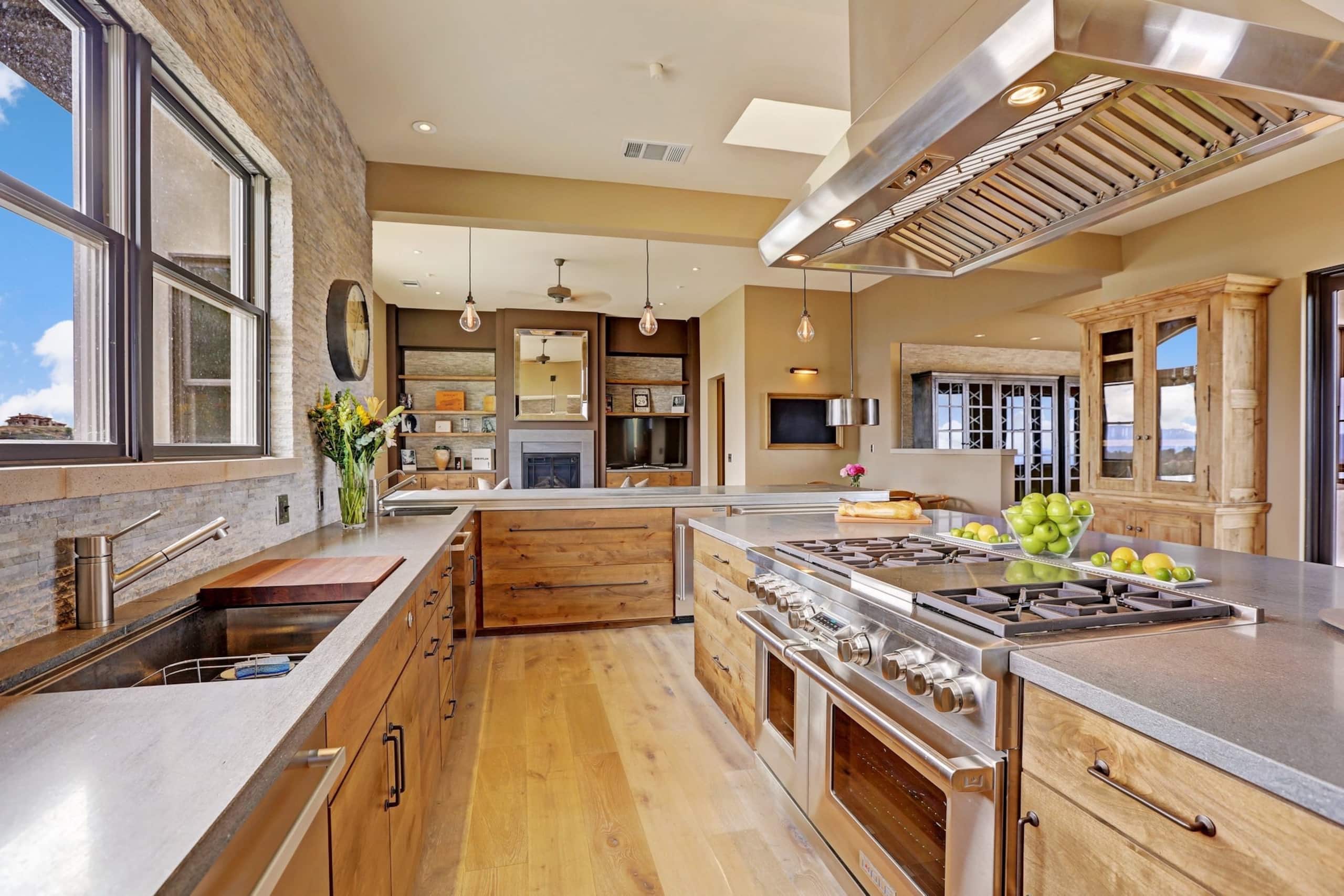70-Acre Estate with 360 Vineyard Views - Photo 12