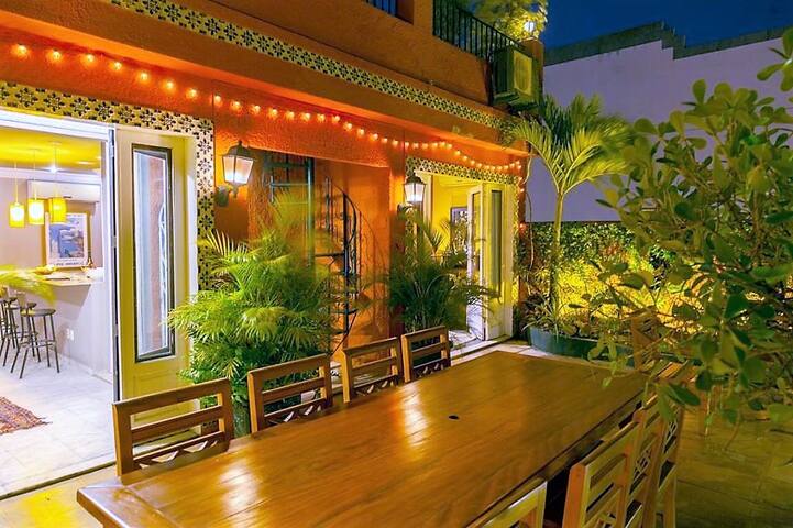 “The Coral Penthouse” w/360° | Beach | AC All Rm gallery image 3