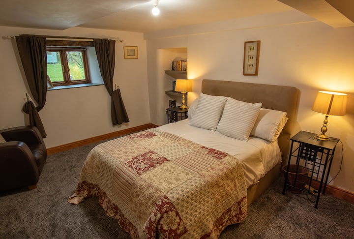 საძინებელი 1