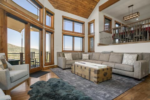 Top performing Airbnb: Best Mt Chalet w Stunning Sunsets, 5Min to Resort in Steamboat Springs