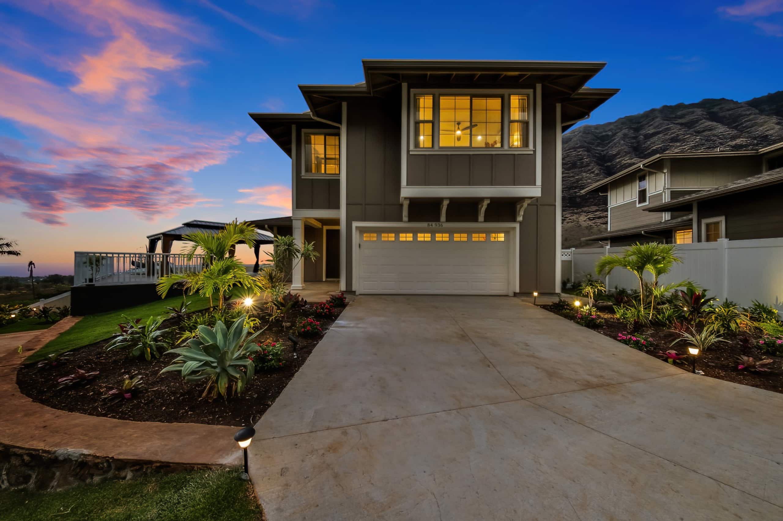 Home in Waianae · ★4.9 · 4 bedrooms · 6 beds · 2.5 private baths - Image 3