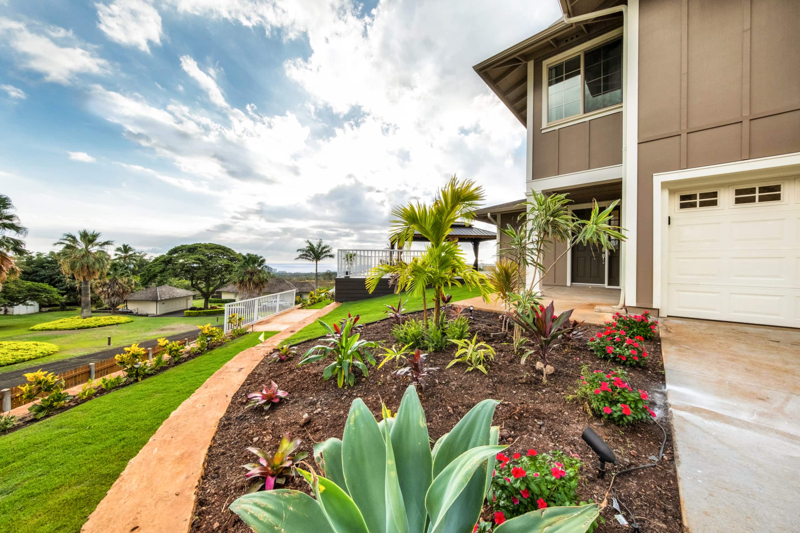 Home in Waianae · ★4.9 · 4 bedrooms · 6 beds · 2.5 private baths - Image 47