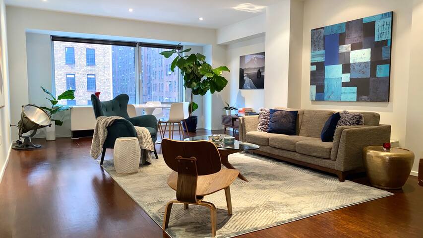 Designer Chelsea Loft: 2 bed, 2 bath: $9500/month gallery image 2