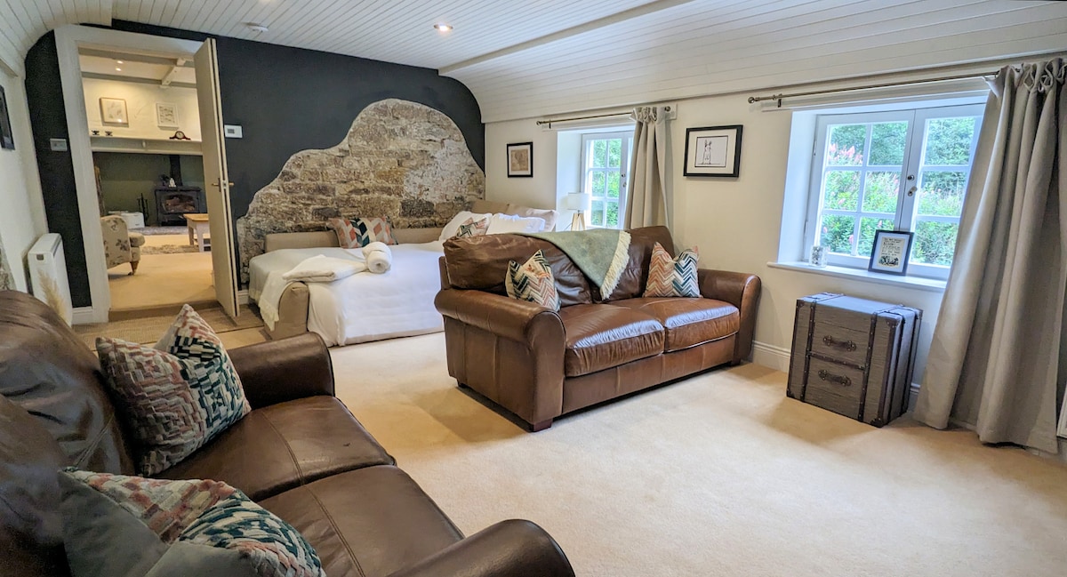 The Cinema Room as a sixth bedroom