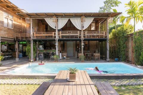 308 CNX Private Pool Villa (4br + 4 baths)
