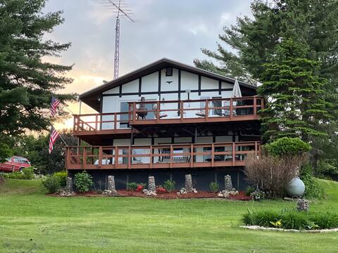 Beautiful, newly remodeled house on Long Lake