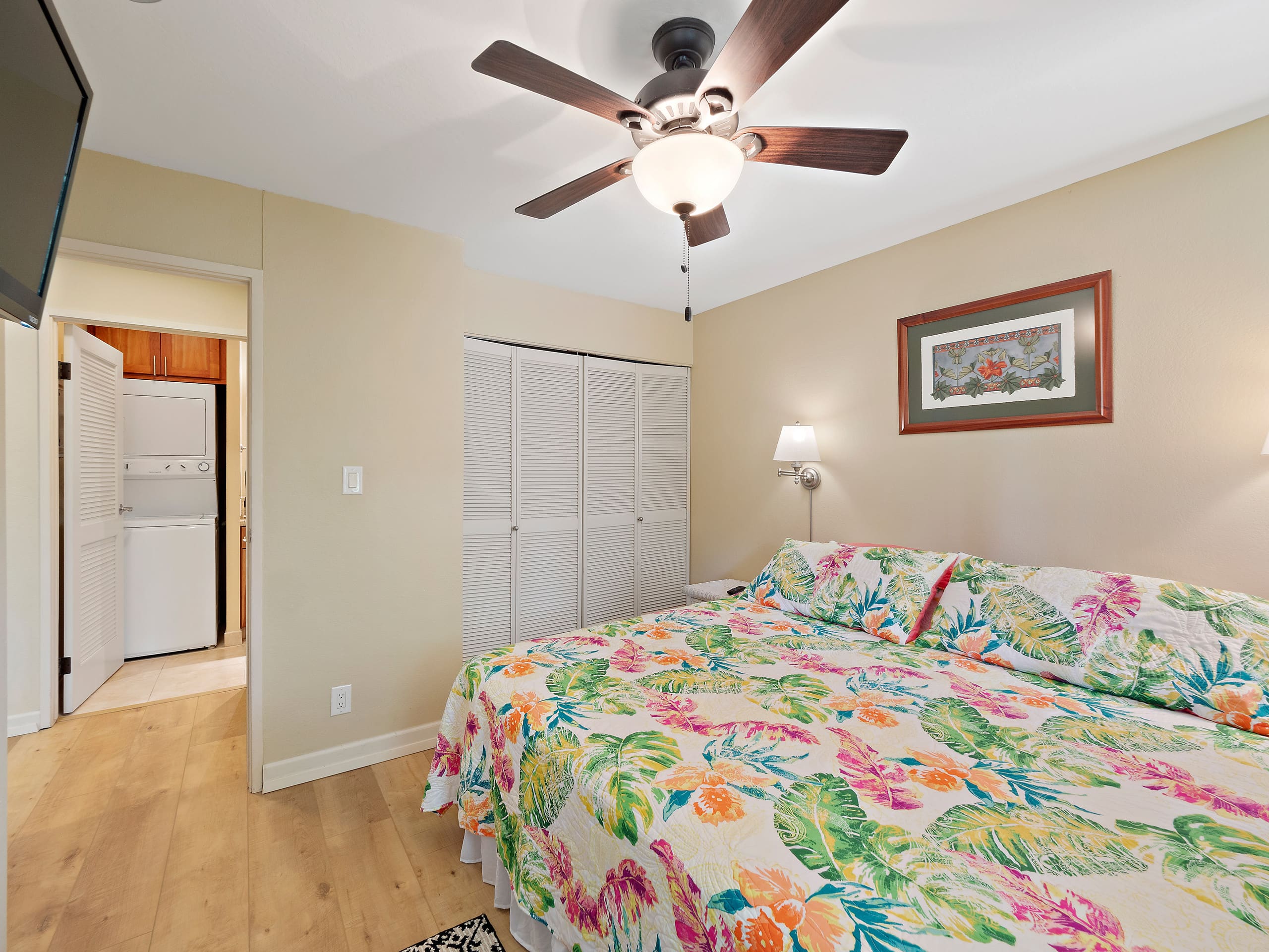 Condo in Kailua-Kona · ★4.9 · 2 bedrooms · 3 beds · 2 private baths - Image 6
