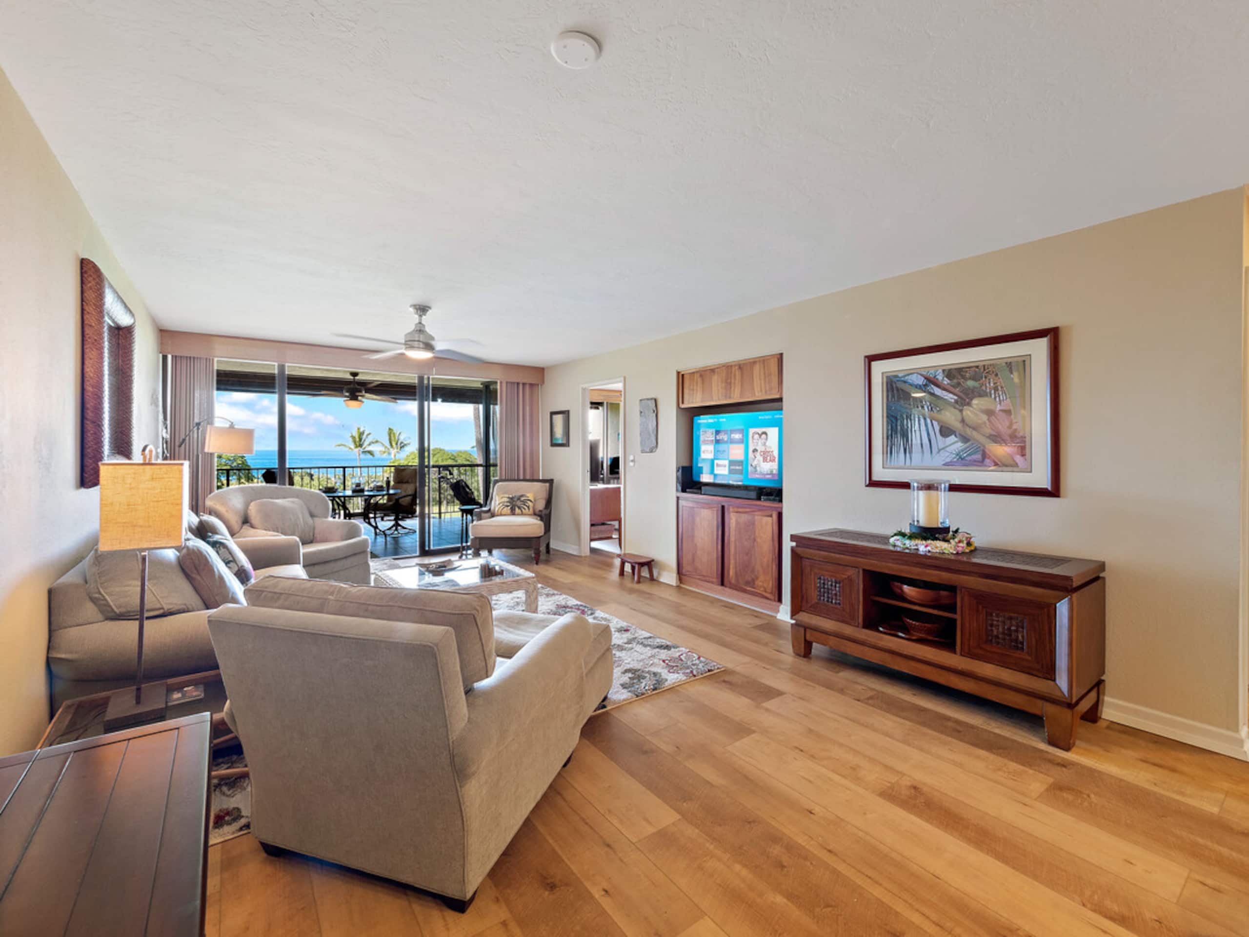 Condo in Kailua-Kona · ★4.9 · 2 bedrooms · 3 beds · 2 private baths - Image 2