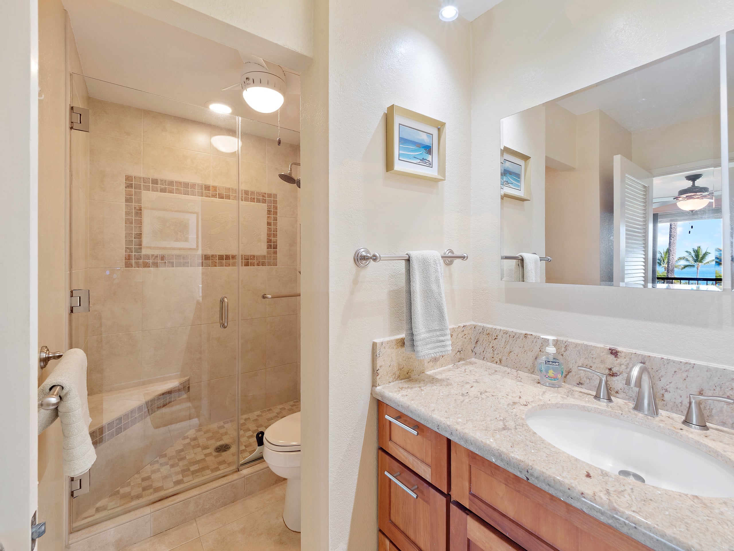 Condo in Kailua-Kona · ★4.9 · 2 bedrooms · 3 beds · 2 private baths - Image 10