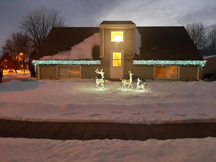 Grand Forks Vacation Rentals Airbnb