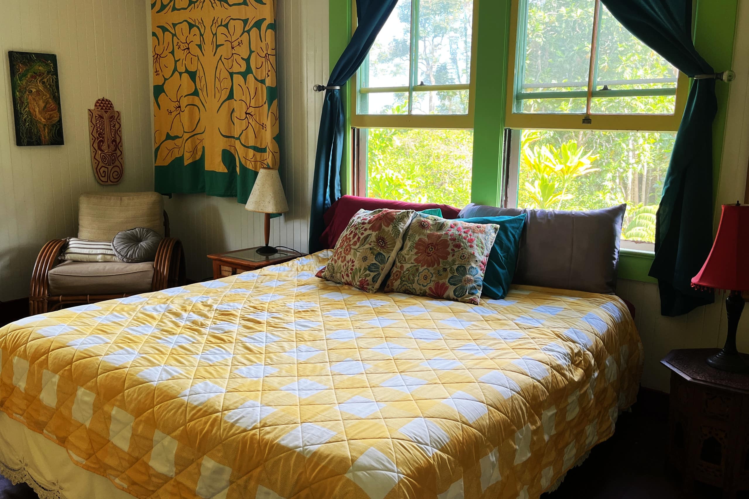 Home in Papaikou · ★4.93 · 1 bedroom · 1 bed · 1 shared bath - Image 11