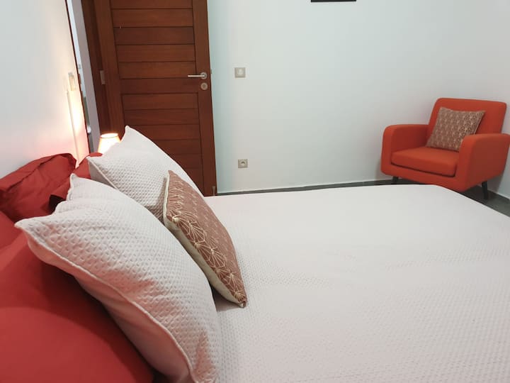 ห้องนอน 2 ฝั่งสวนติดแอร์