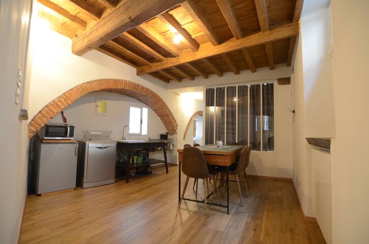 Keys of Italy -Sprone15-2Bdrs Apt by Ponte Vecchio gallery image 2