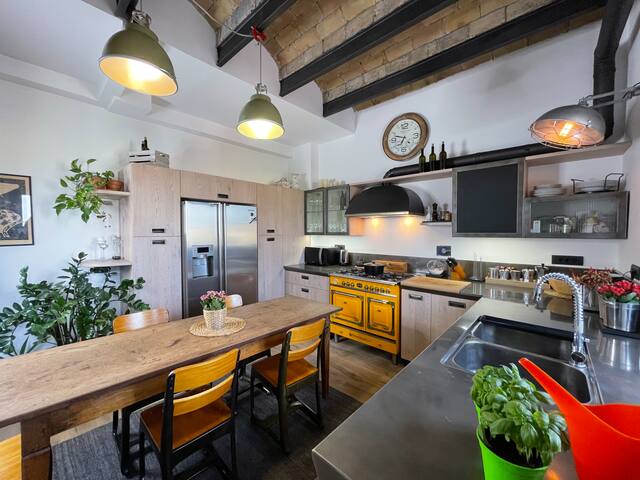 2 apartments with joining terrace in heart of Rome gallery image 2