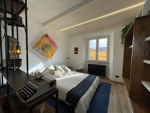 2 apartments with joining terrace in heart of Rome gallery image 3