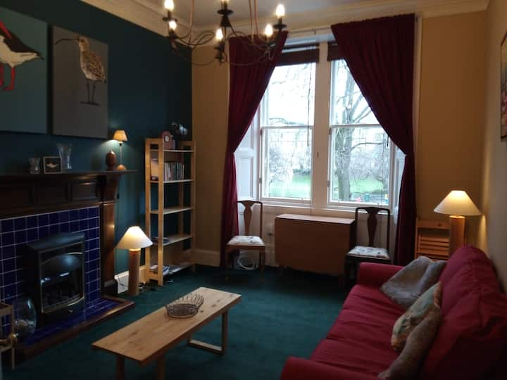 edinburgh tourist accommodation