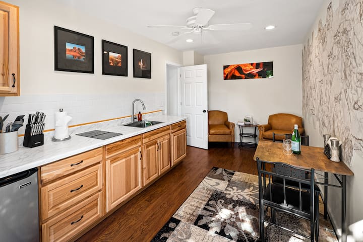 Luxury Attached Casita Next To Trails And Creek! - Oak Creek Canyon, AZ