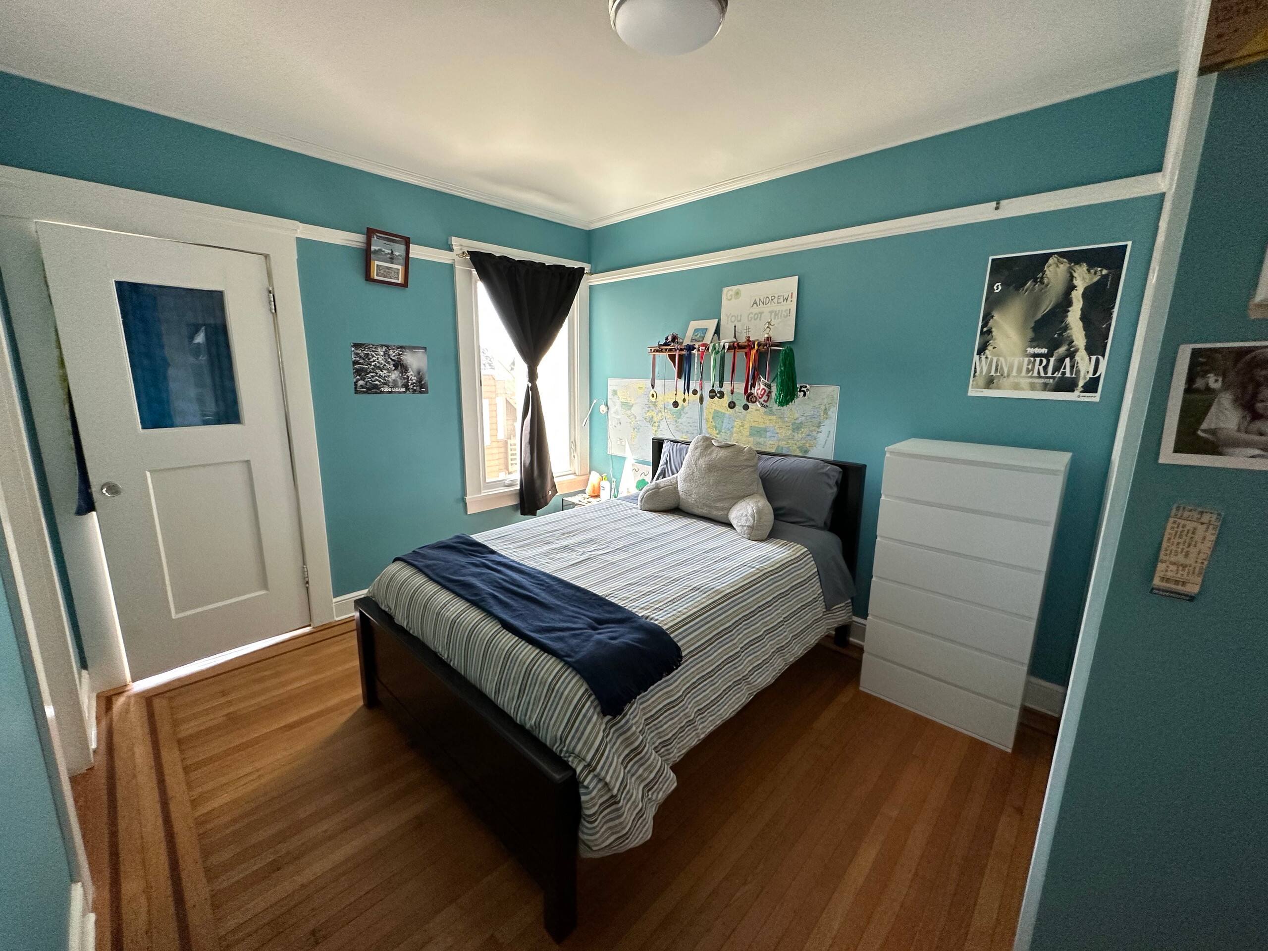 Home in San Francisco · ★5.0 · 4 bedrooms · 4 beds · 2.5 baths - Image 18
