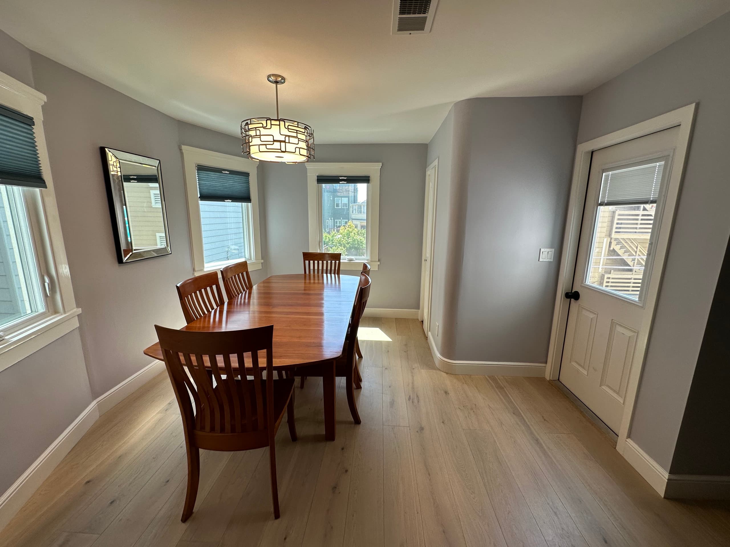 Home in San Francisco · ★5.0 · 4 bedrooms · 4 beds · 2.5 baths - Image 3