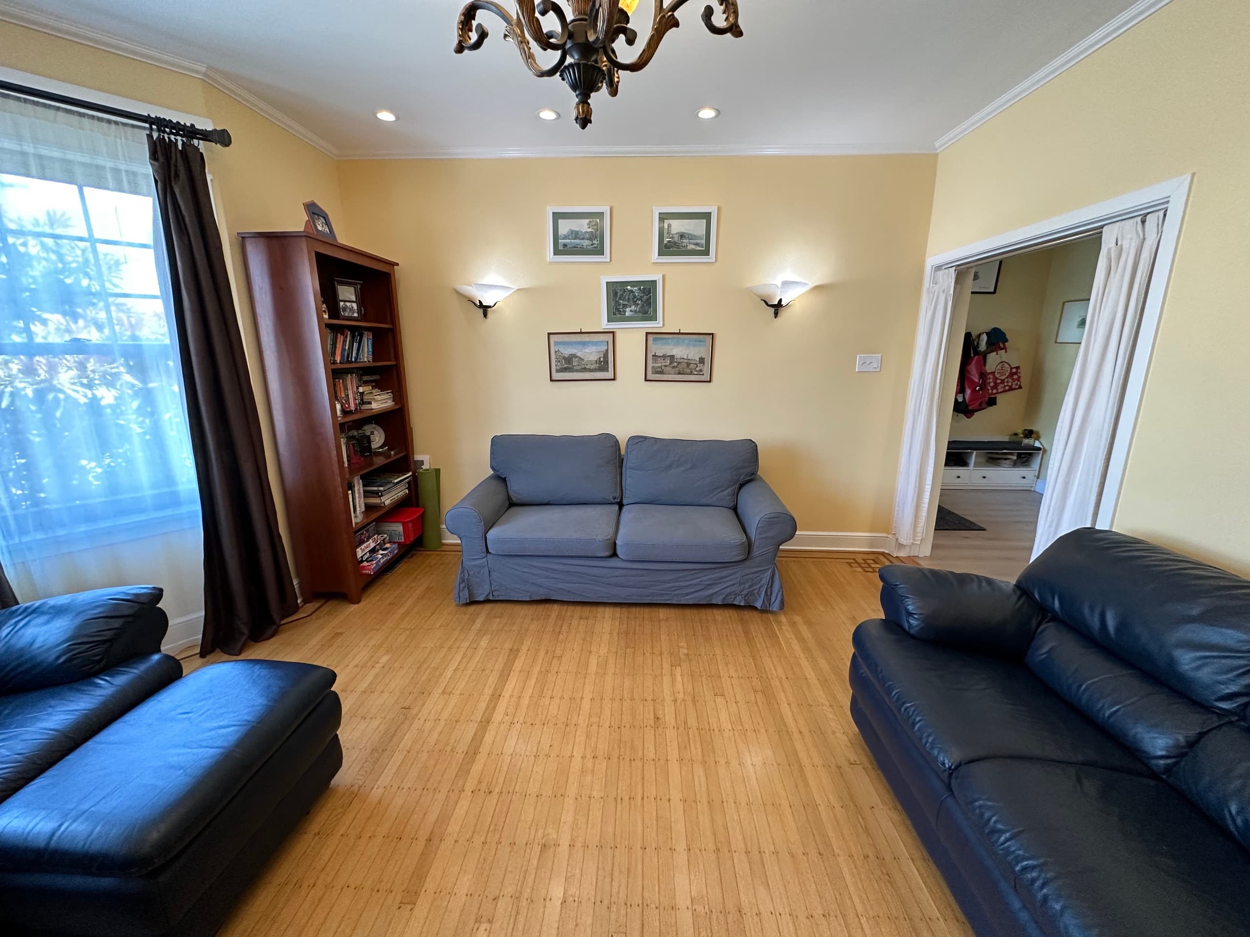 Home in San Francisco · ★5.0 · 4 bedrooms · 4 beds · 2.5 baths - Image 7
