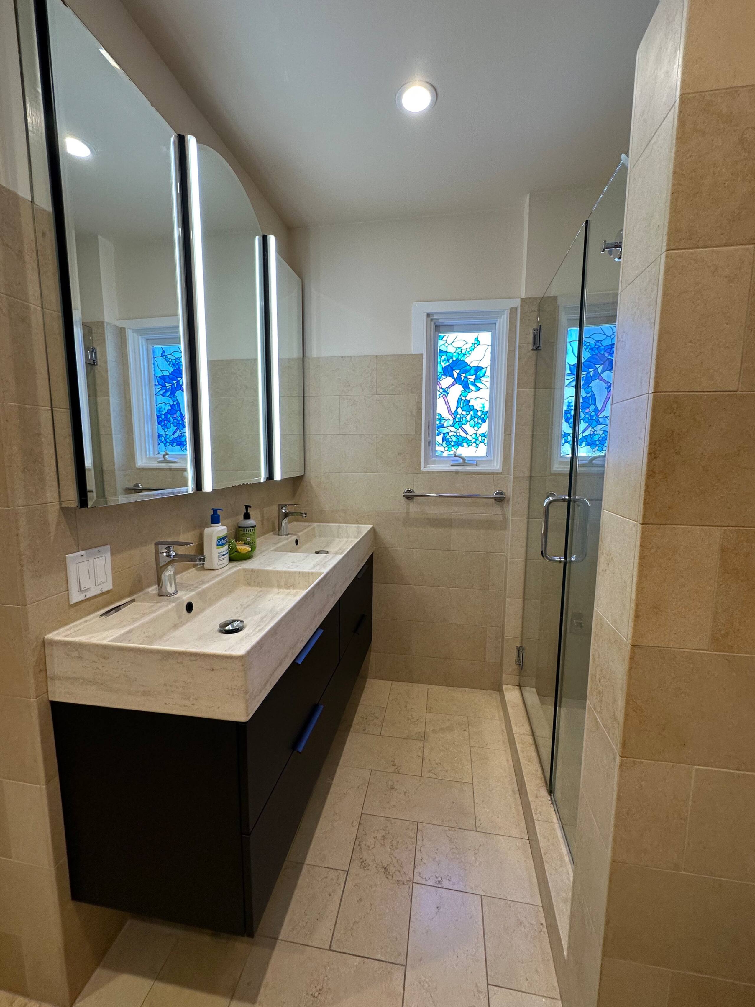 Home in San Francisco · ★5.0 · 4 bedrooms · 4 beds · 2.5 baths - Image 14