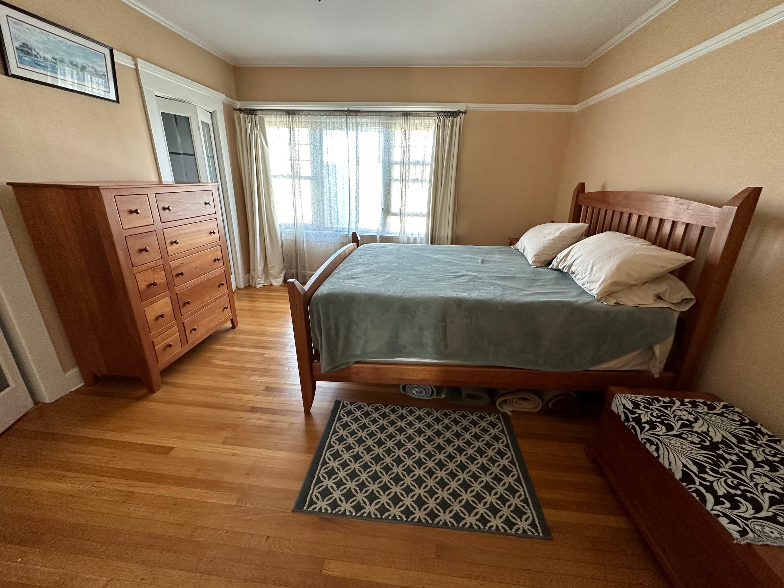 Home in San Francisco · ★5.0 · 4 bedrooms · 4 beds · 2.5 baths - Image 11