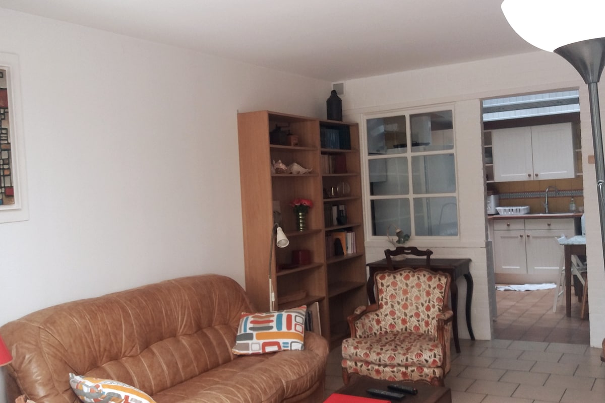 Popular Airbnb listing: Fisherman's house, a nest of greenery in the city in Le Havre
