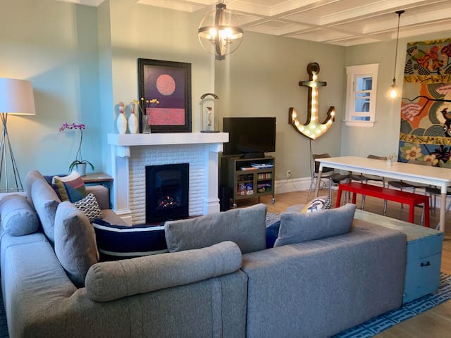 Sweet Edwardian NOPA 3Bd w/Views & Parking gallery image 3