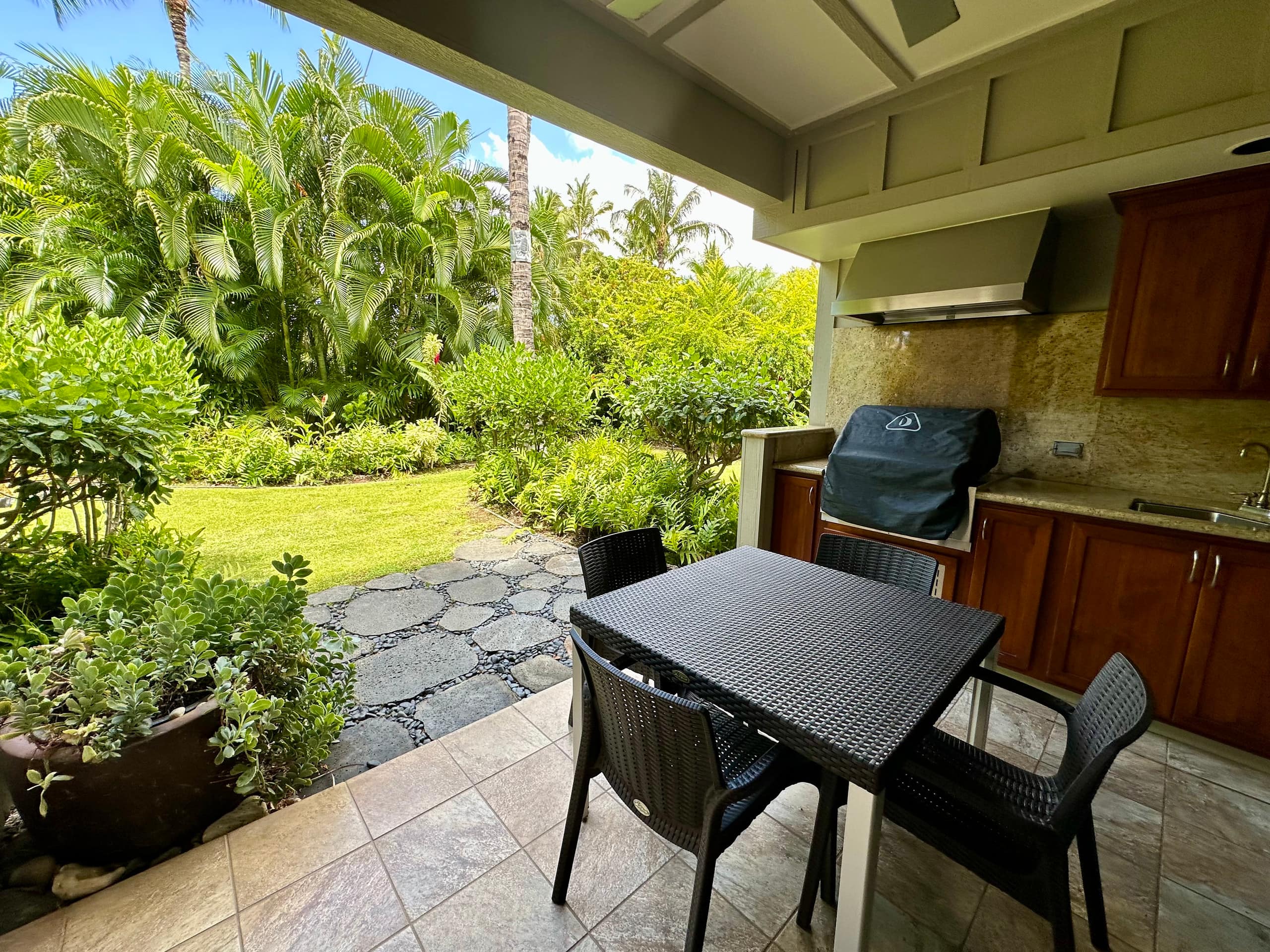 Condo in Waimea · ★4.97 · 2 bedrooms · 3 beds · 2 baths - Image 31