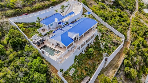 6BR villa, gym, pool with Jacuzzi, AC throughout