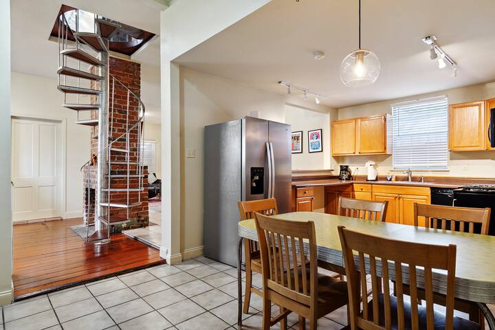 The Tchoup House, Rock out Nextdoor to Tipitina’s! gallery image 3