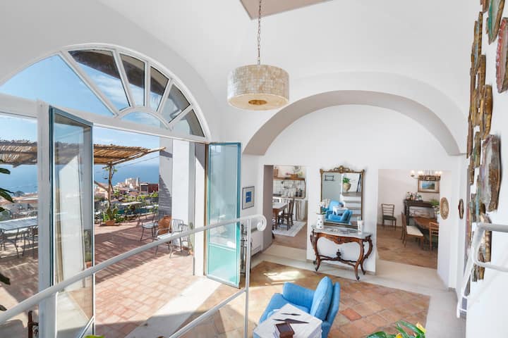 Gorgeous Villa With Capri Views - Sorrento, Italy
