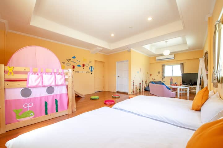 ชั้น 3 ห้องออเรนจ์สำหรับสี่ท่าน