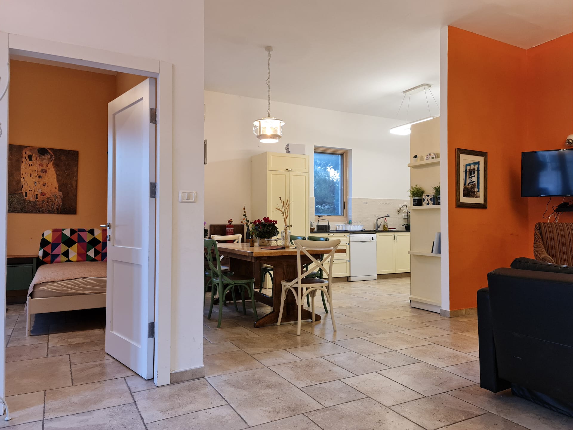 Authentic luxurious fully equipped(MAMAD) flat