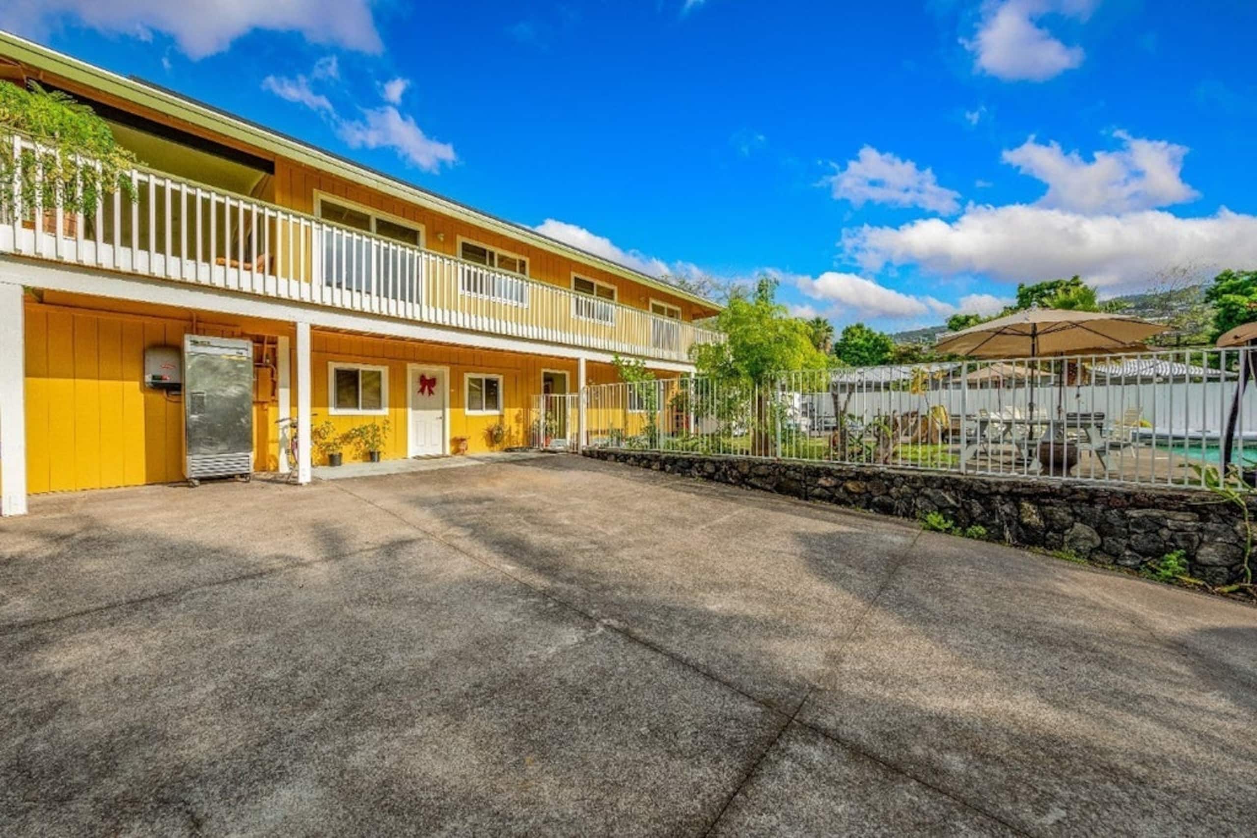 Home in Kailua-Kona · ★4.79 · 5 bedrooms · 8 beds · 2 shared baths - Image 14