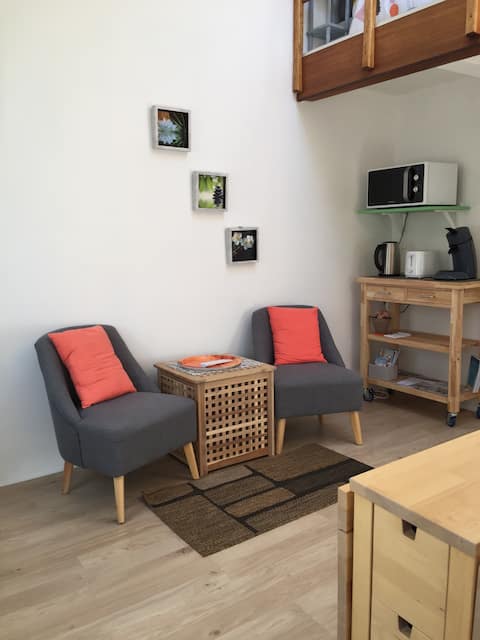Popular Airbnb listing: Studio Kiquidi in Honfleur