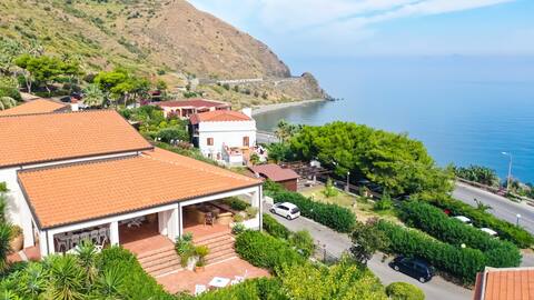 Villa by the sea side Villa Fortunato