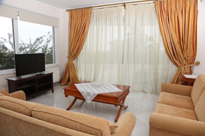 Beautiful Villa With Pool- The Three Graces - Ираклион
