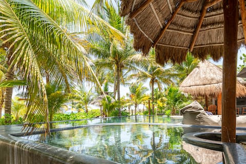 Hidden Villa oceanfront at Yucatan