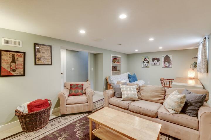 Beautiful, quiet 3BR/6 guest home in Sellwood gallery image 3