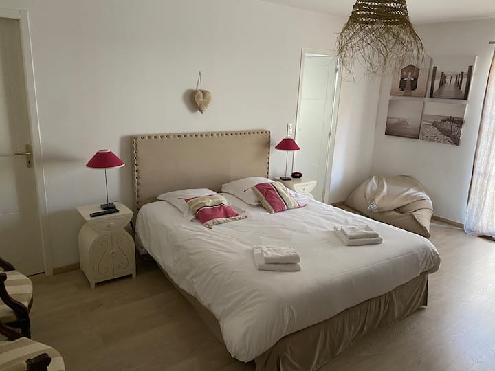 საძინებელი 1