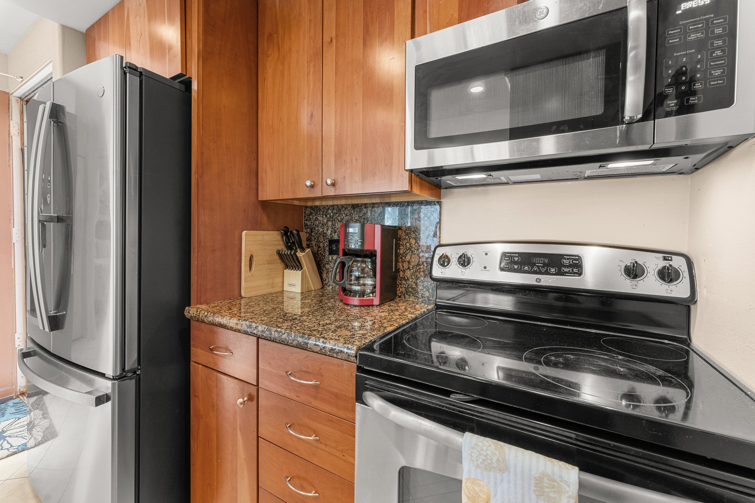 Awesome Oceanfront Condo KR207 - Image 13